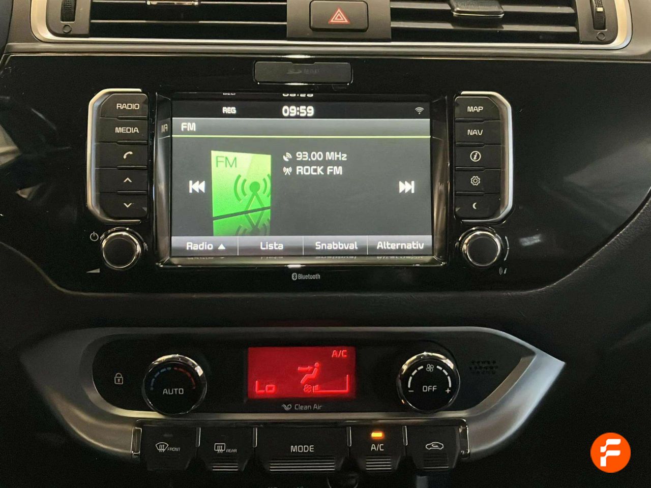 Foto Kia Rio 18