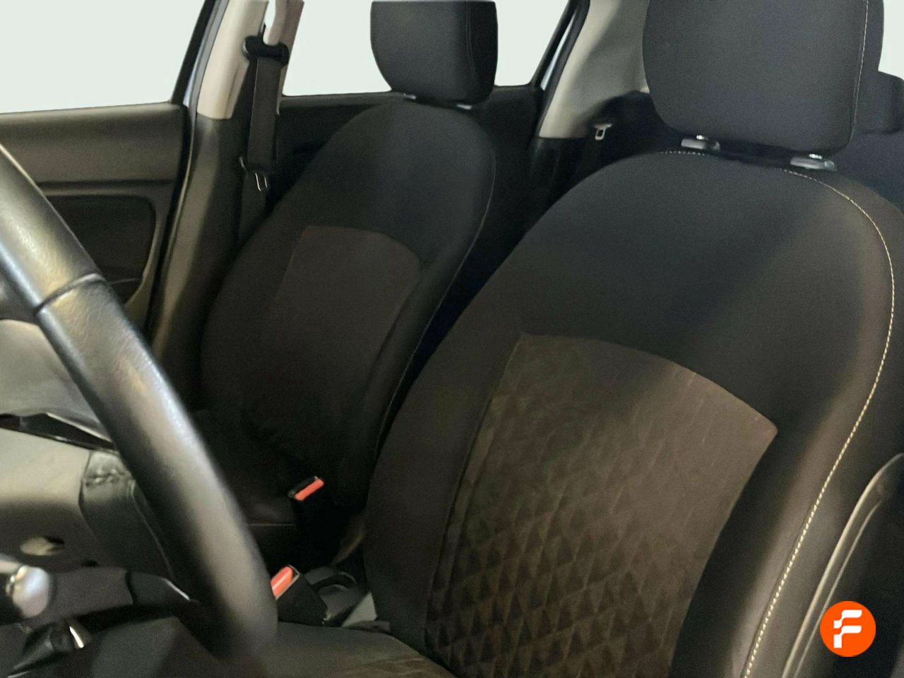 Foto Mitsubishi Space Star 11