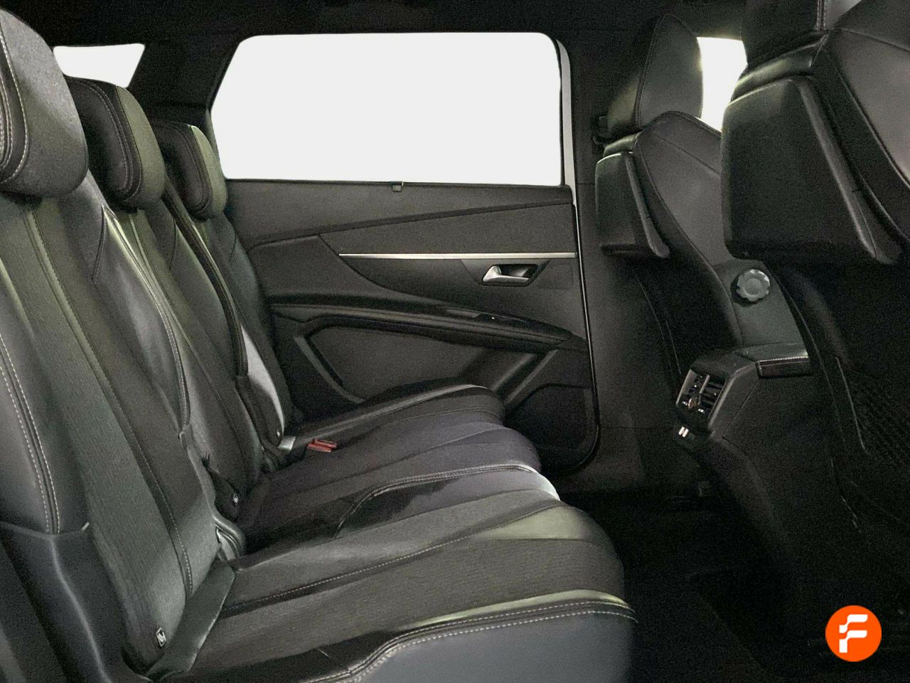 Foto Peugeot 5008 14