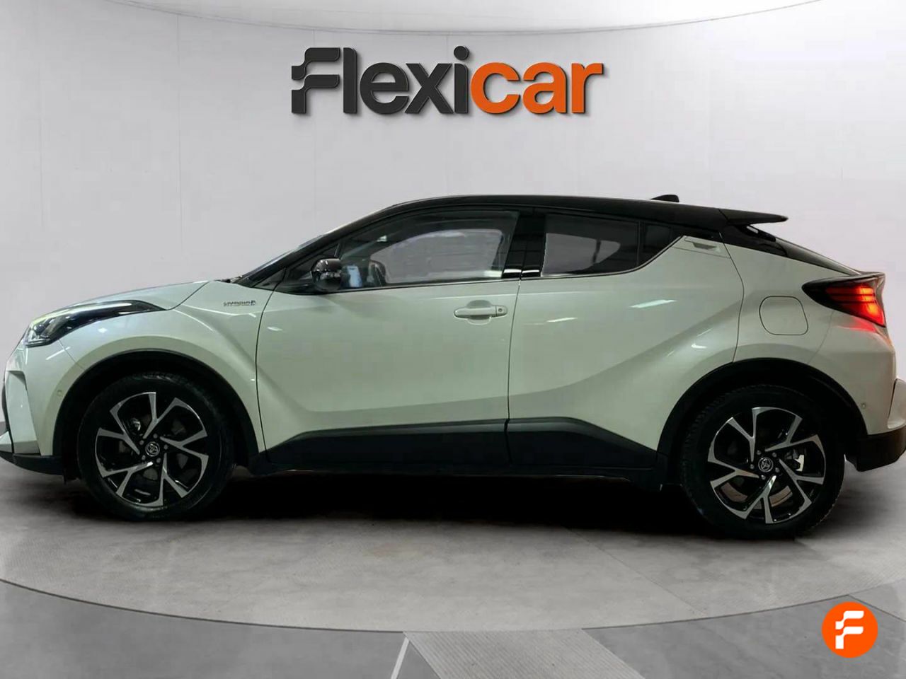 Foto Toyota C-HR 4