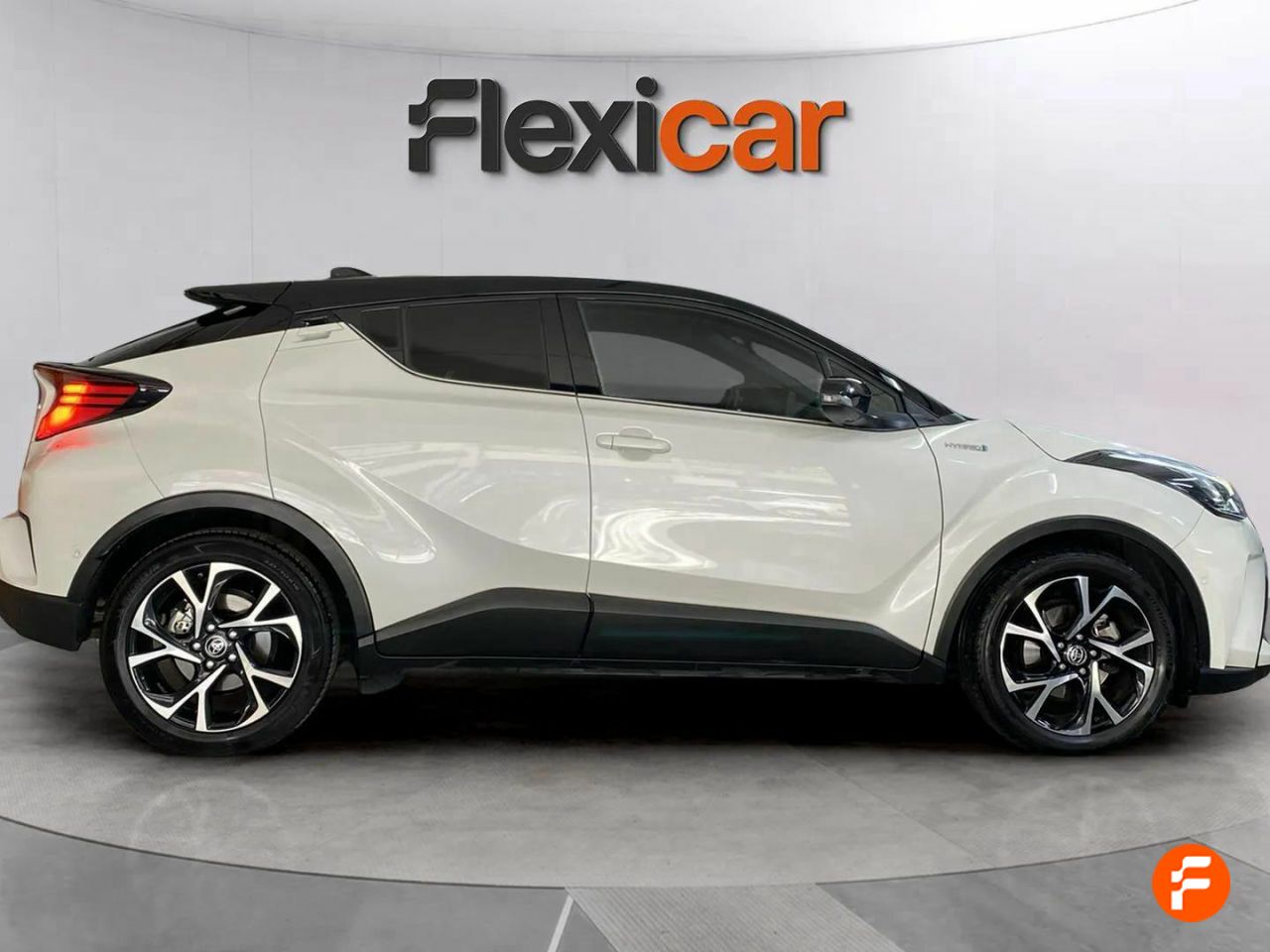 Foto Toyota C-HR 9