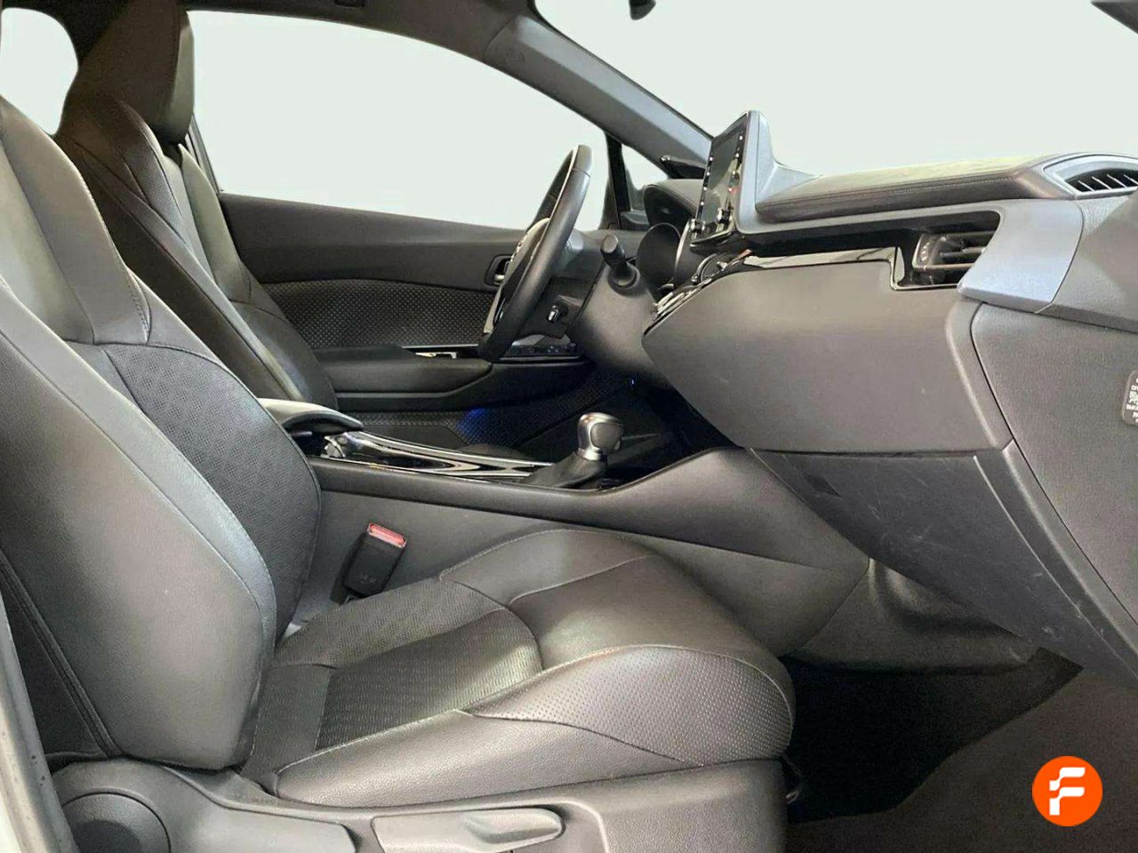 Foto Toyota C-HR 13
