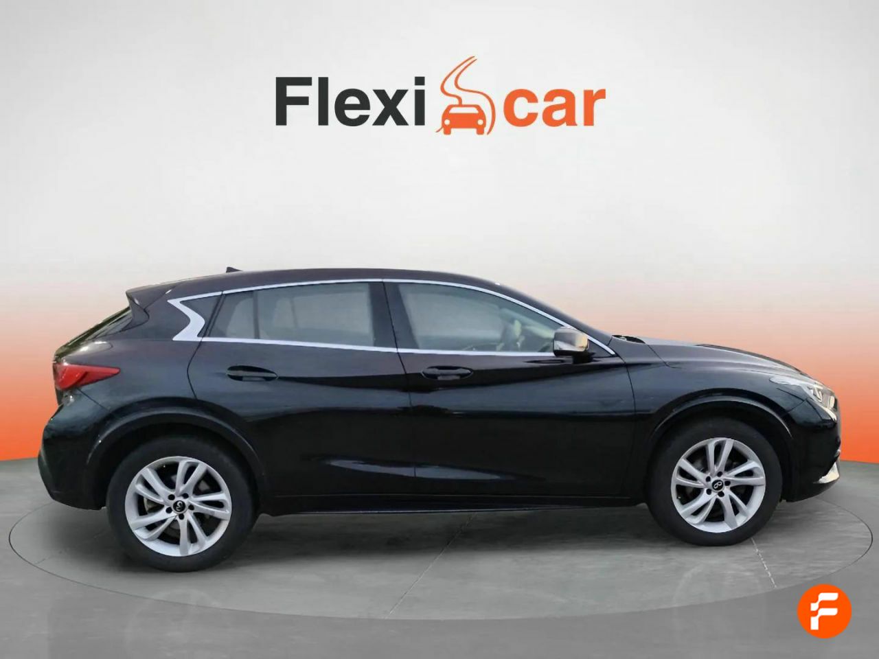 Foto Infiniti Q30 5