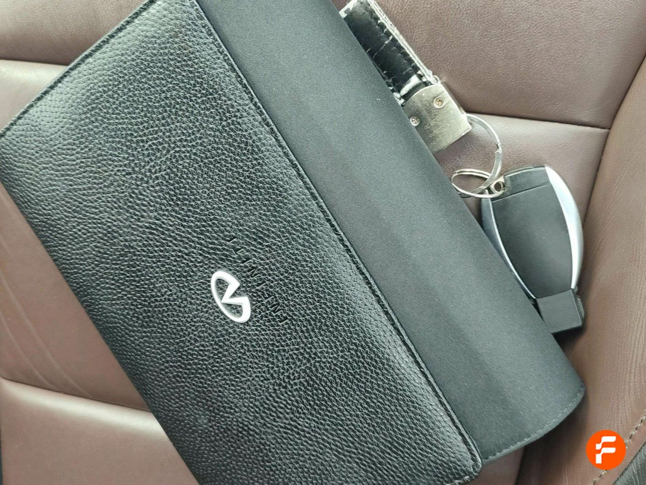 Foto Infiniti QX30 19
