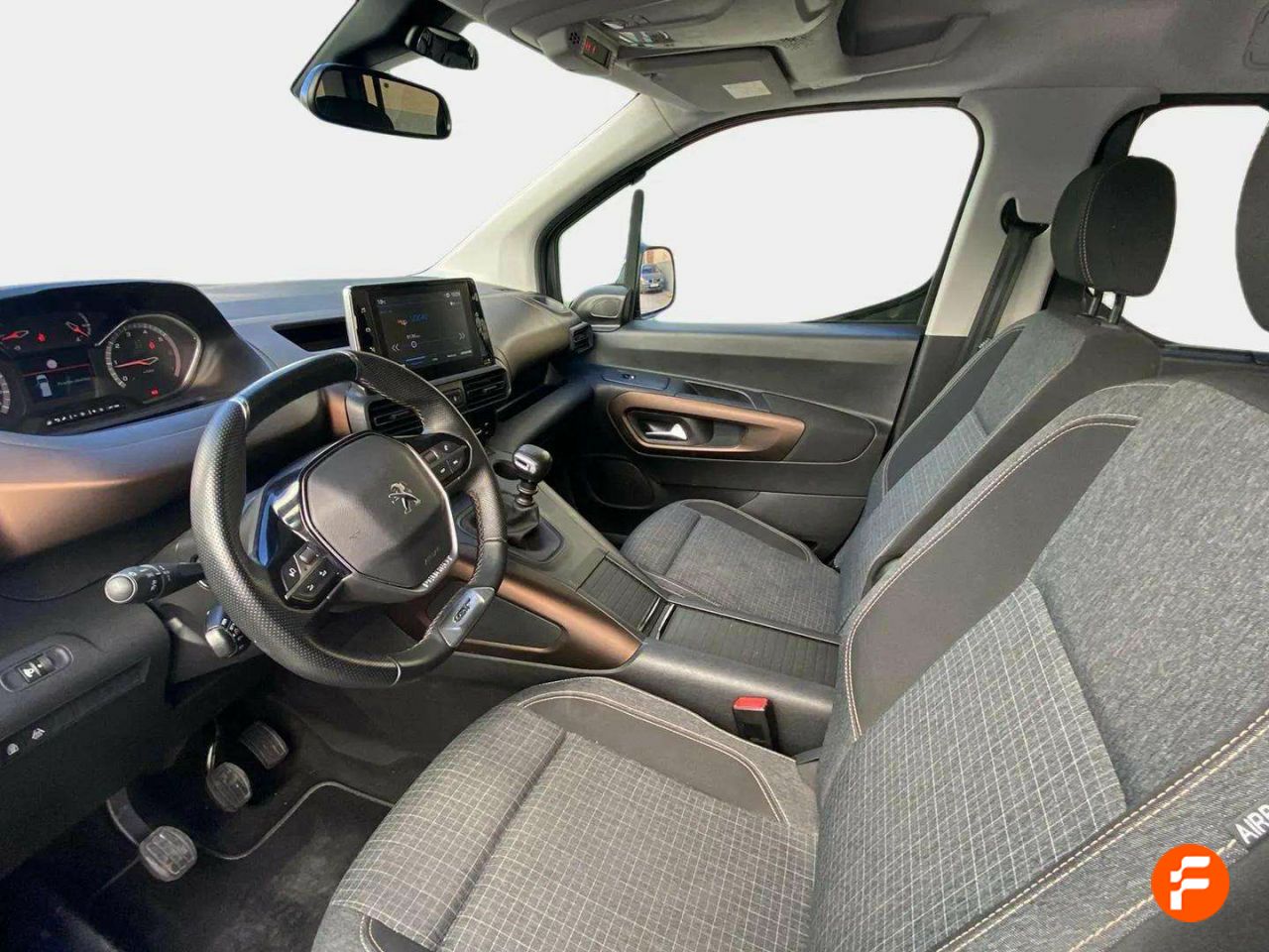 Foto Peugeot Rifter 10