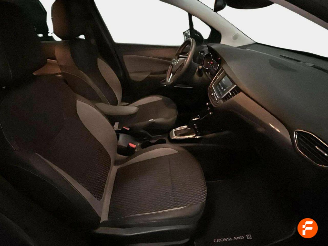 Foto Opel Crossland X 10