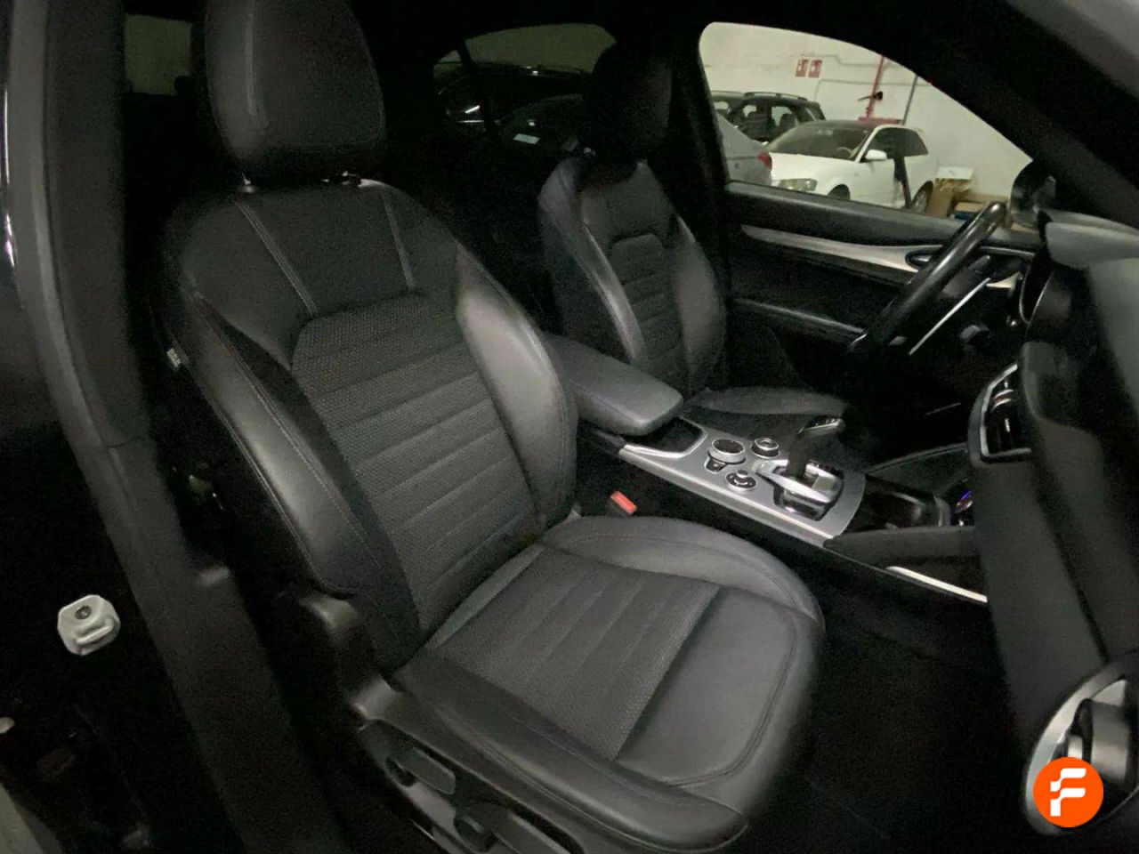 Foto Alfa Romeo Stelvio 19
