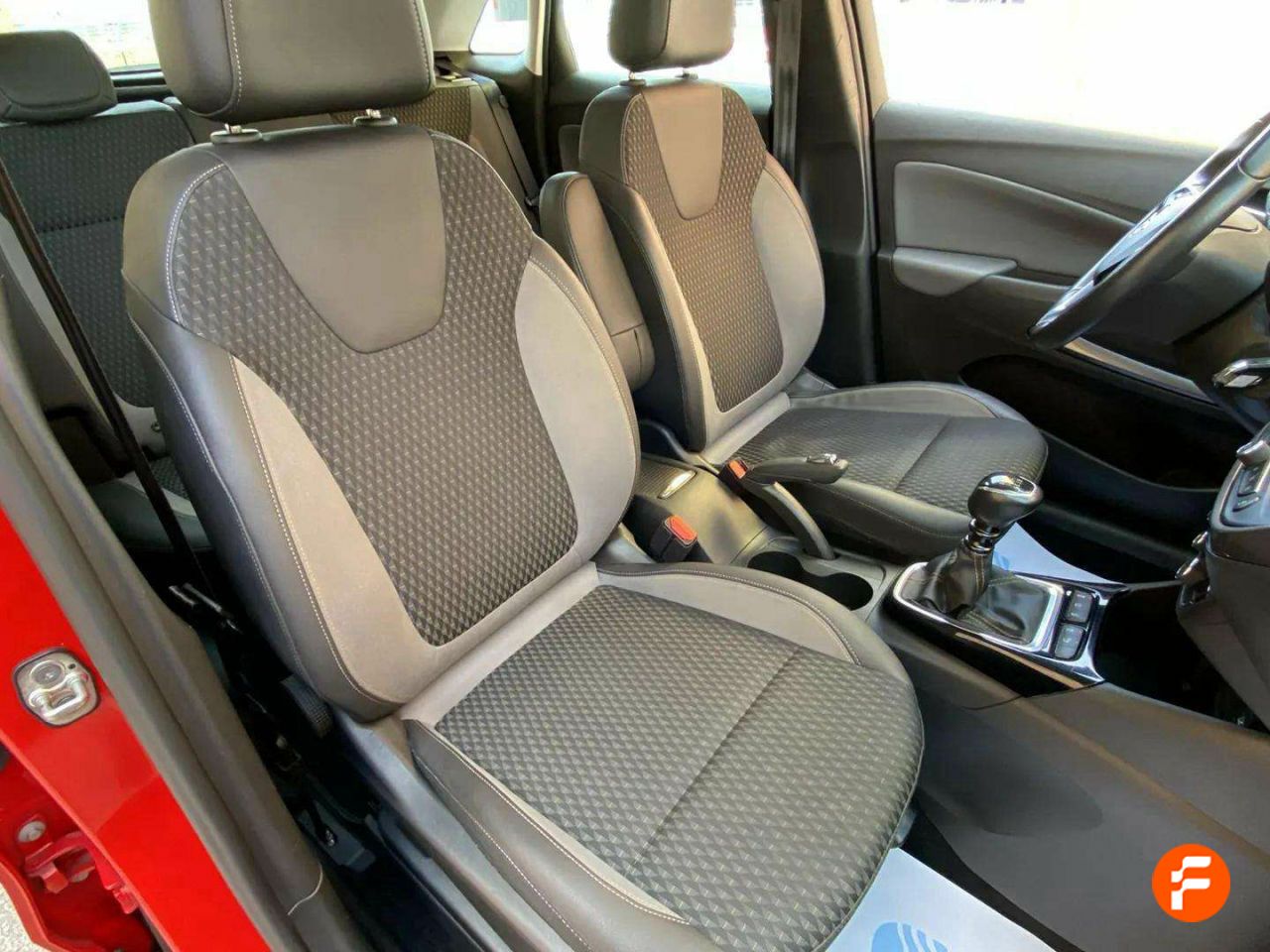 Foto Opel Crossland X 25