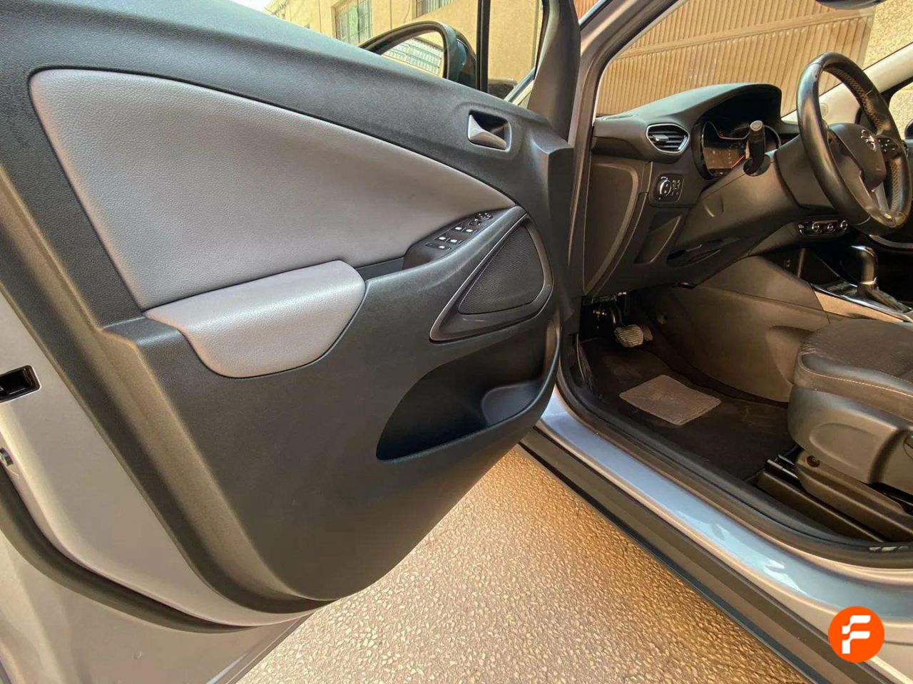 Foto Opel Crossland X 23