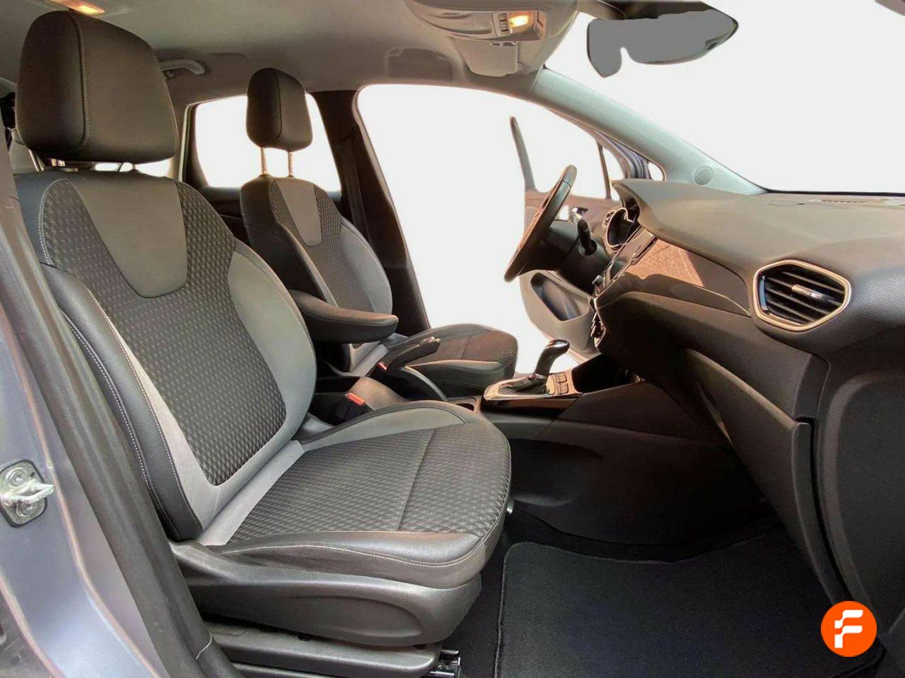 Foto Opel Crossland X 32