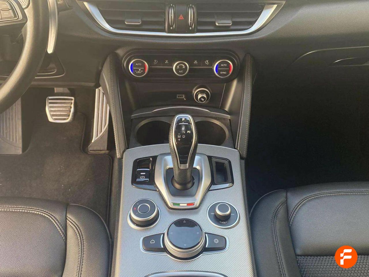 Foto Alfa Romeo Stelvio 23
