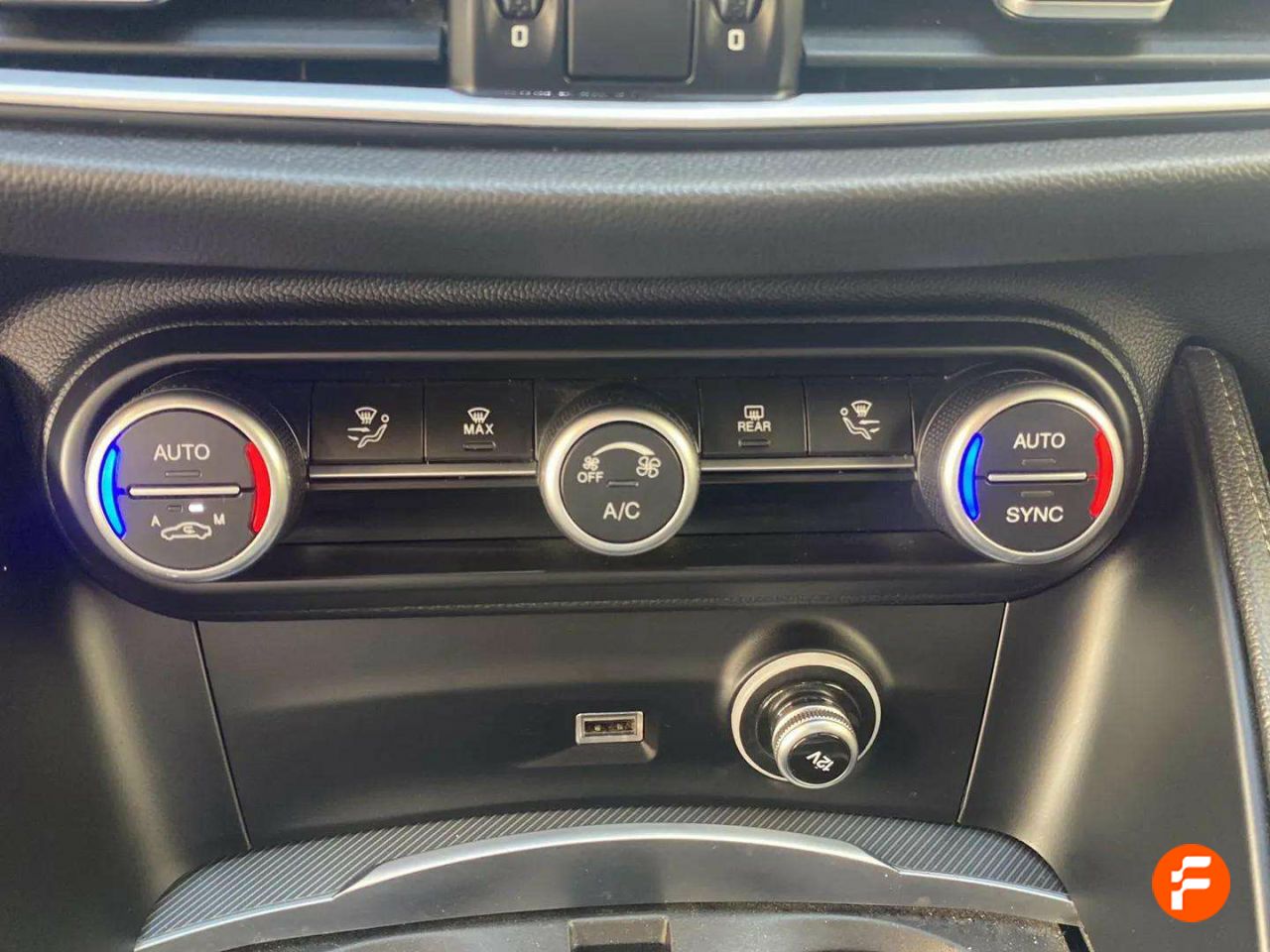 Foto Alfa Romeo Stelvio 24