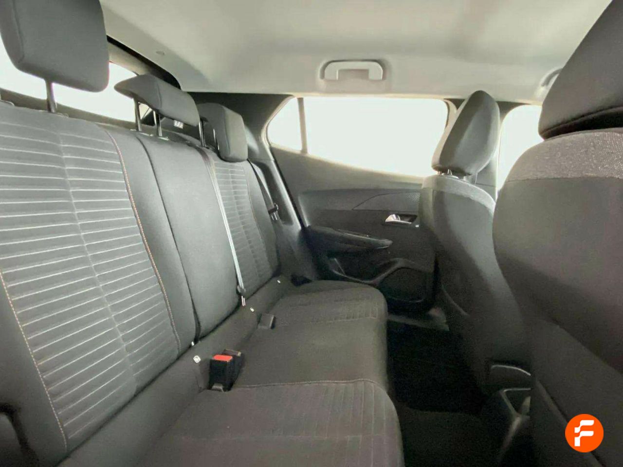 Foto Peugeot 2008 13