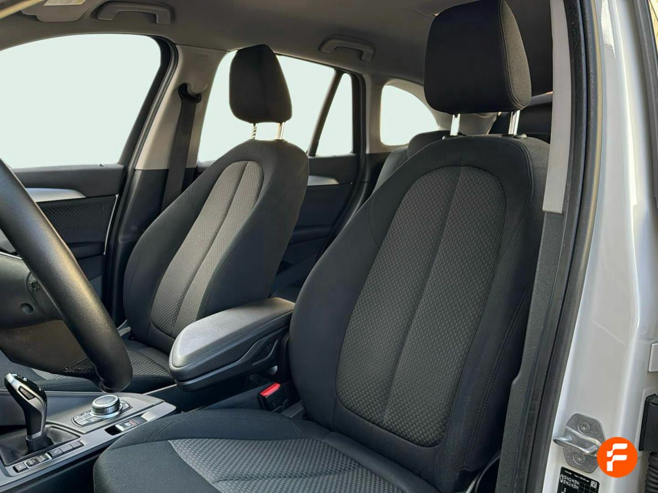 Foto BMW X1 9