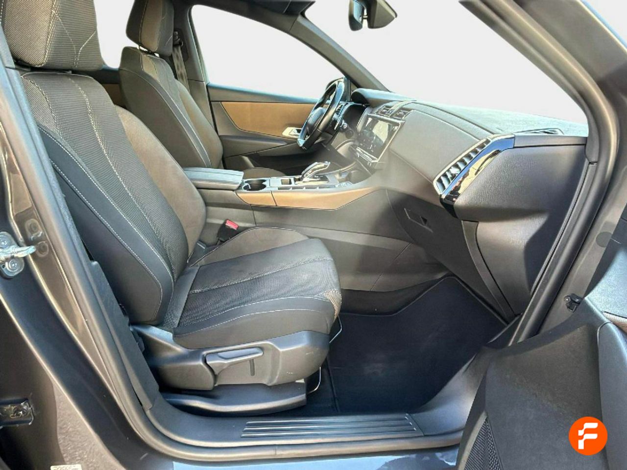 Foto DS Automobiles DS 7 16