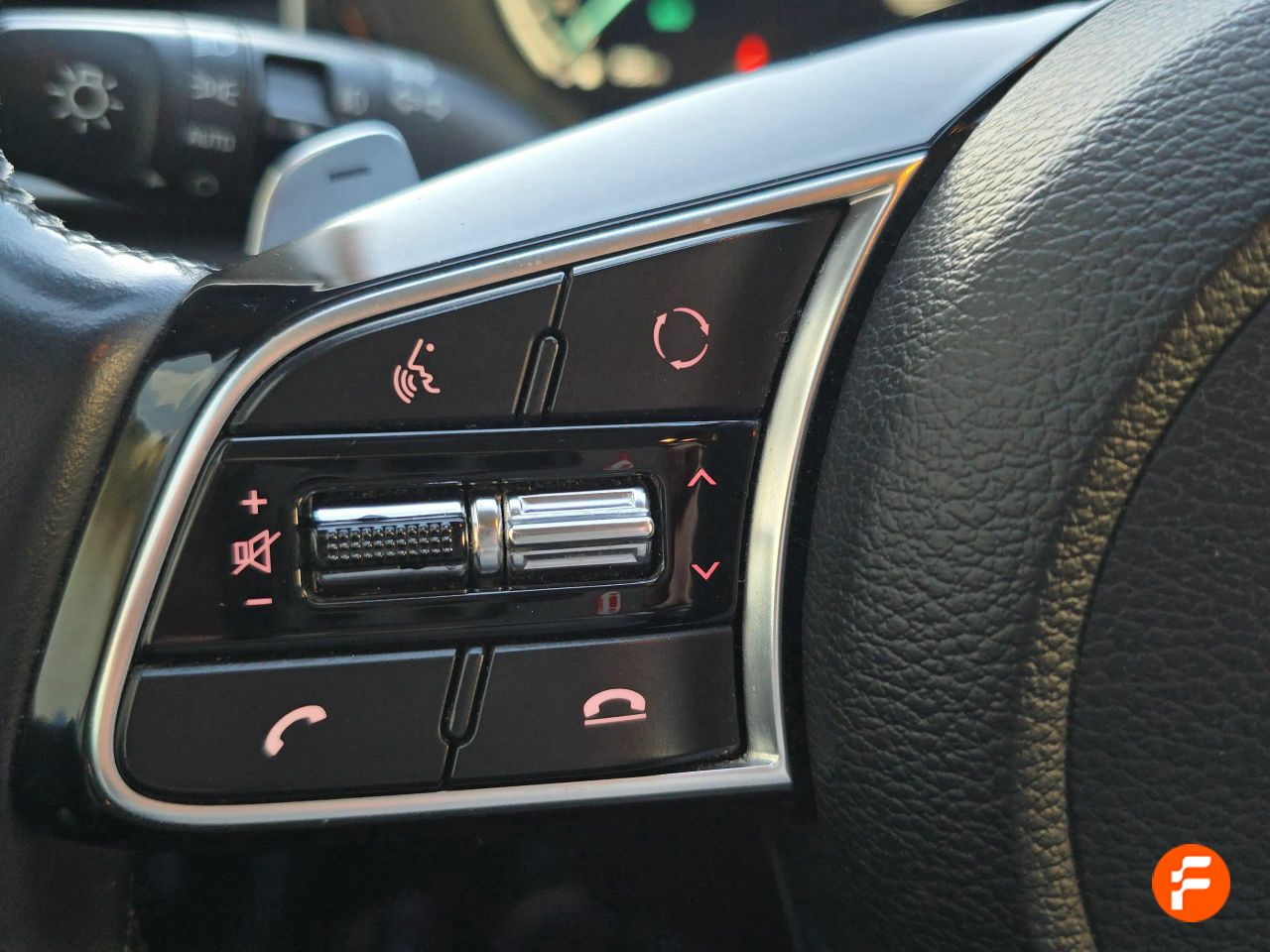 Foto Kia XCeed 16