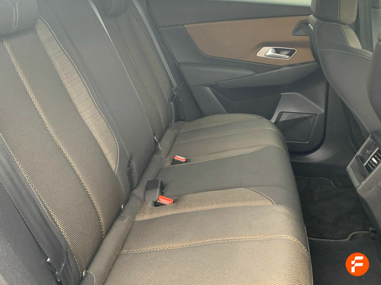Foto DS Automobiles DS 7 12