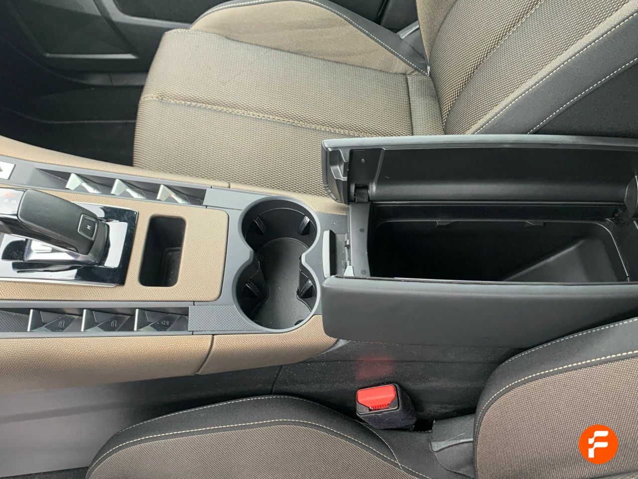 Foto DS Automobiles DS 7 16