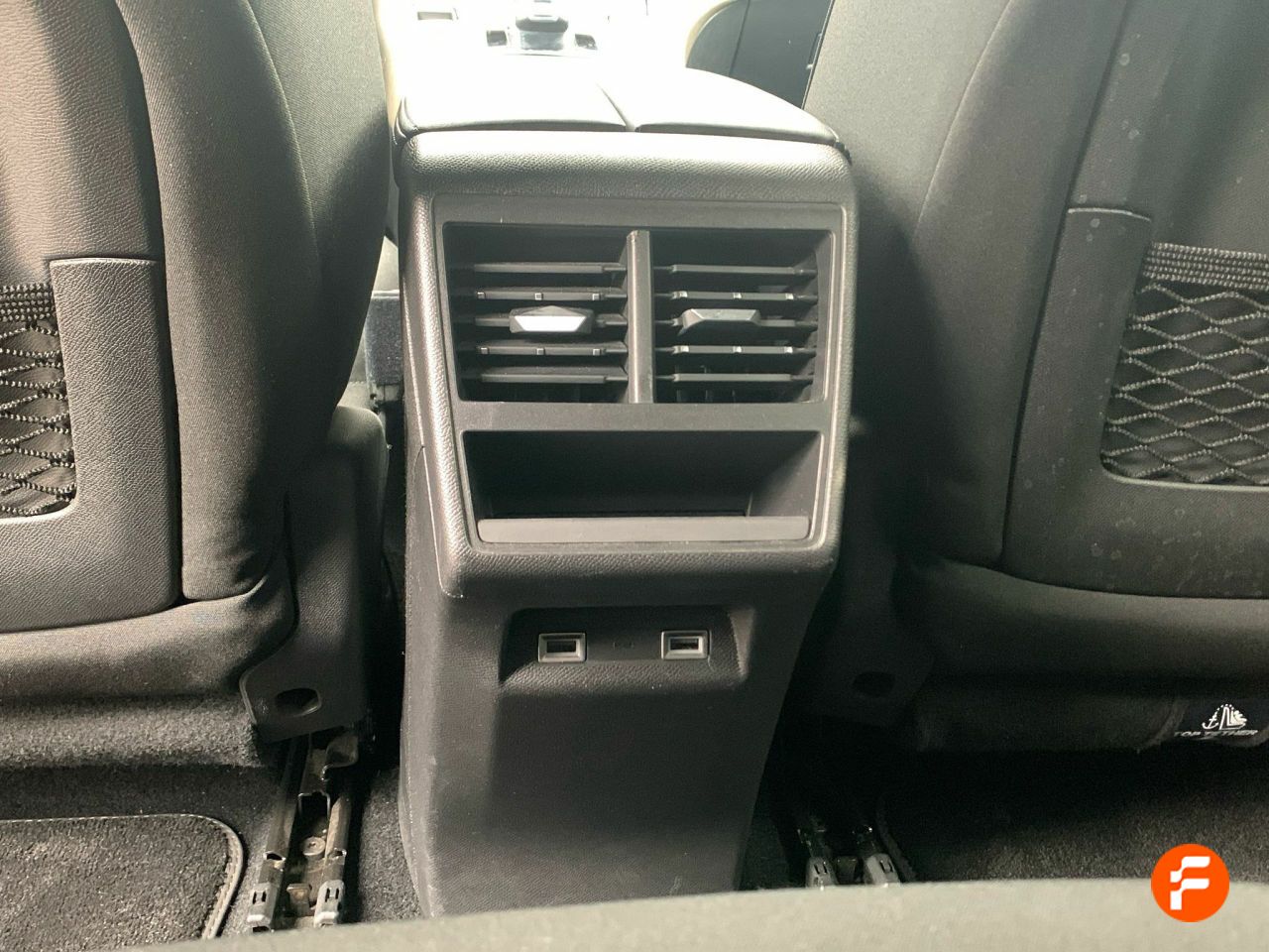 Foto DS Automobiles DS 7 18