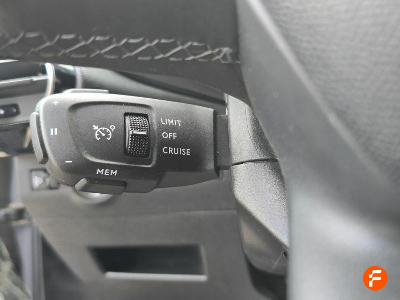 Foto DS Automobiles DS 7 17