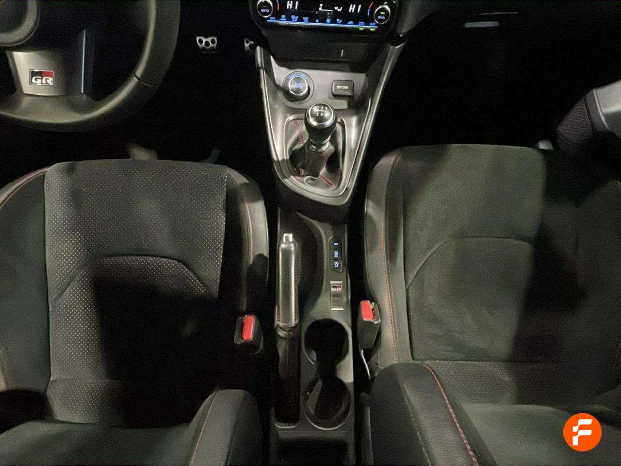 Foto Toyota Yaris 12