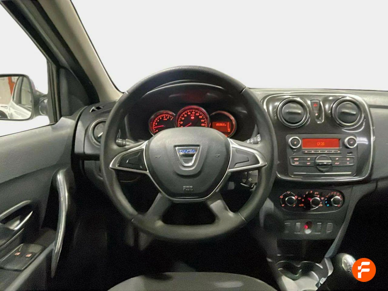 Foto Dacia Sandero 19