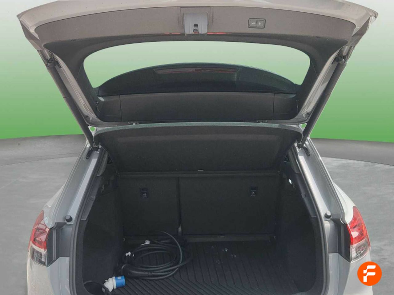 Foto Audi Q4 10