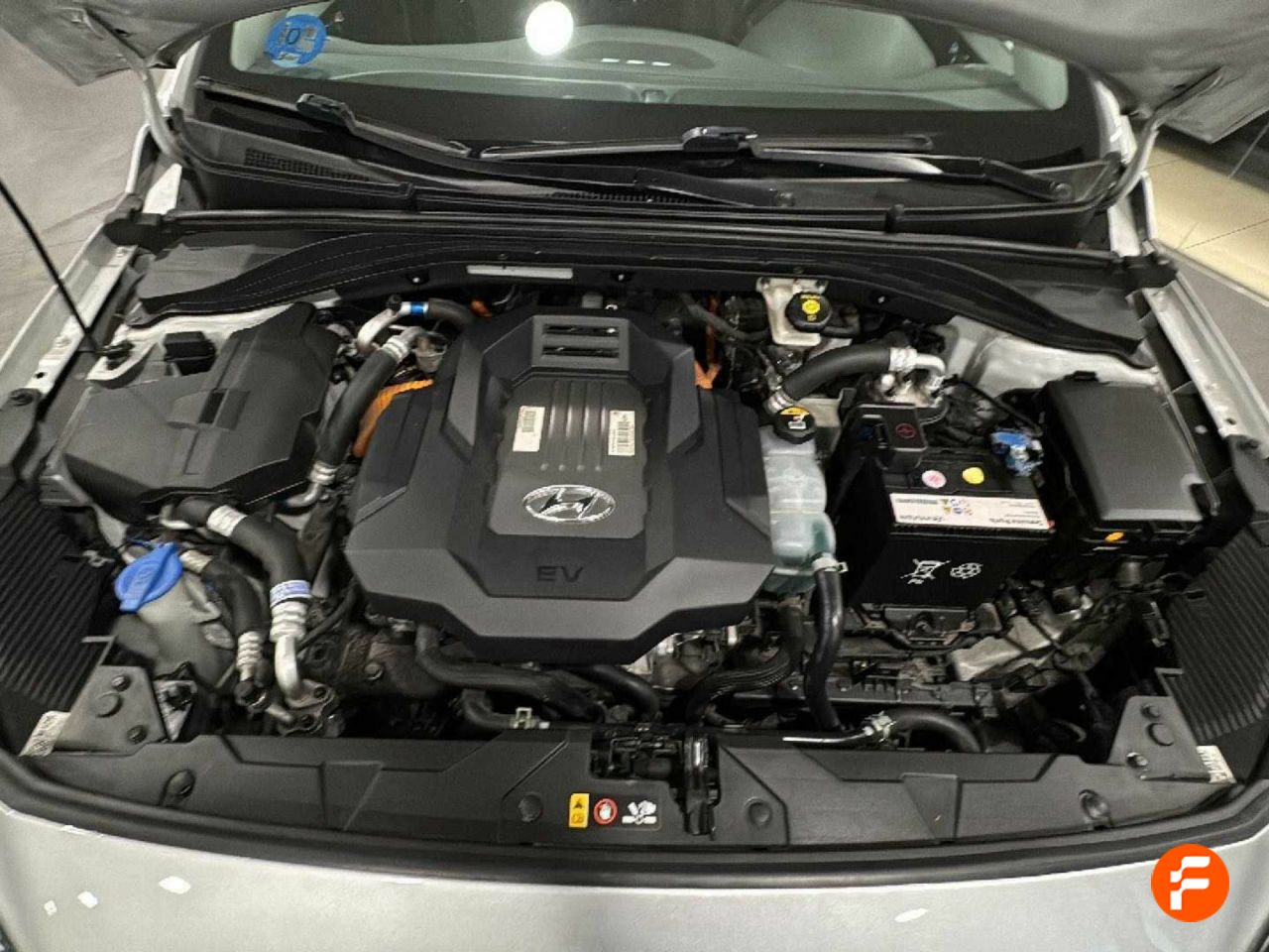 Foto Hyundai IONIQ 11