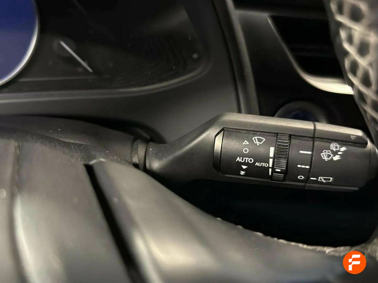 Foto Lexus UX 19