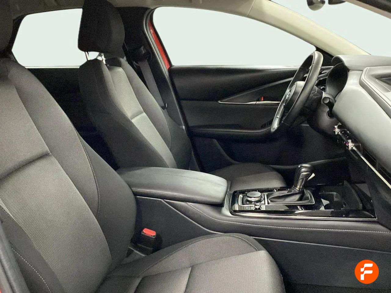Foto Mazda CX-30 11