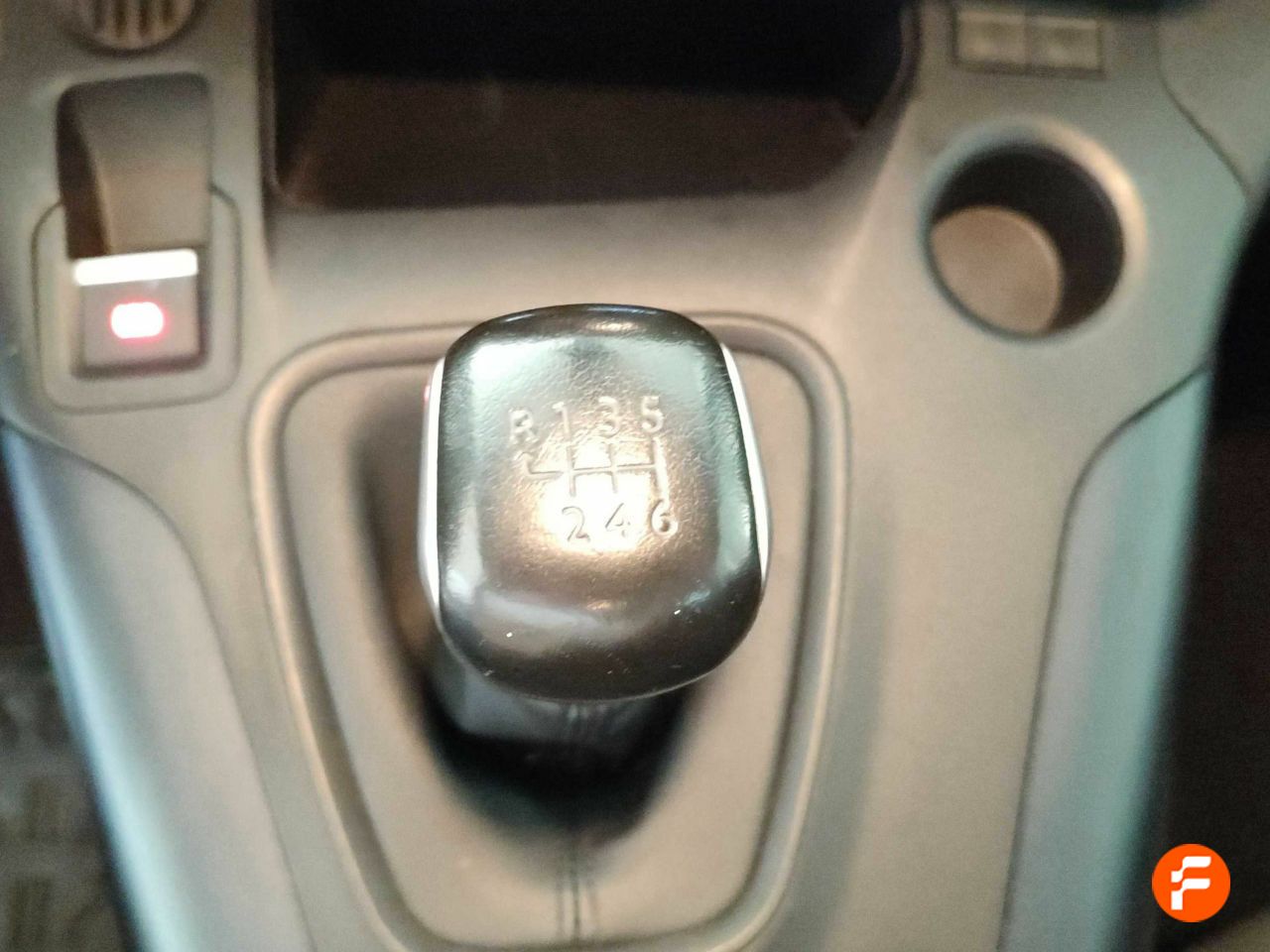 Foto Peugeot Rifter 22