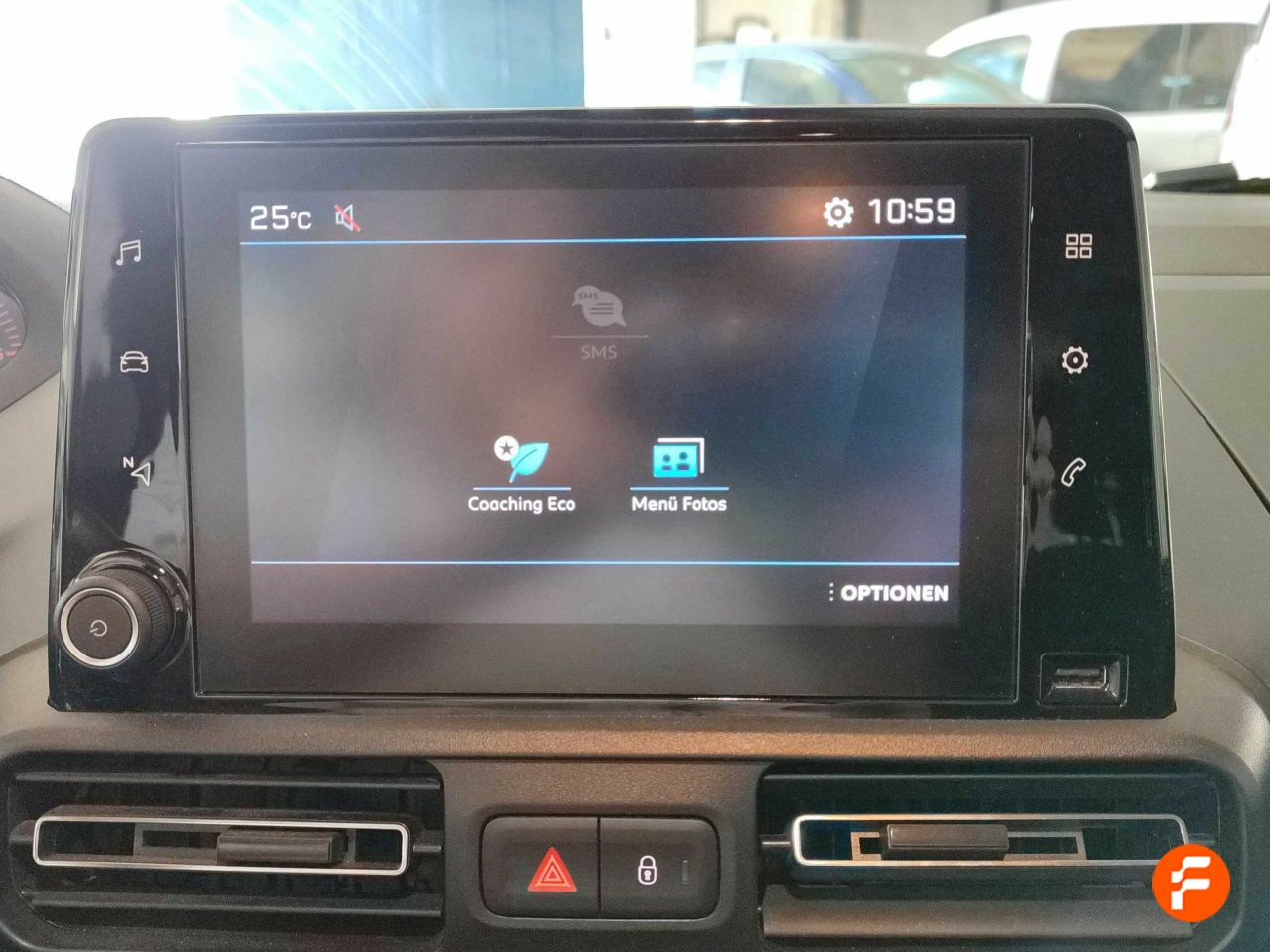 Foto Peugeot Rifter 11