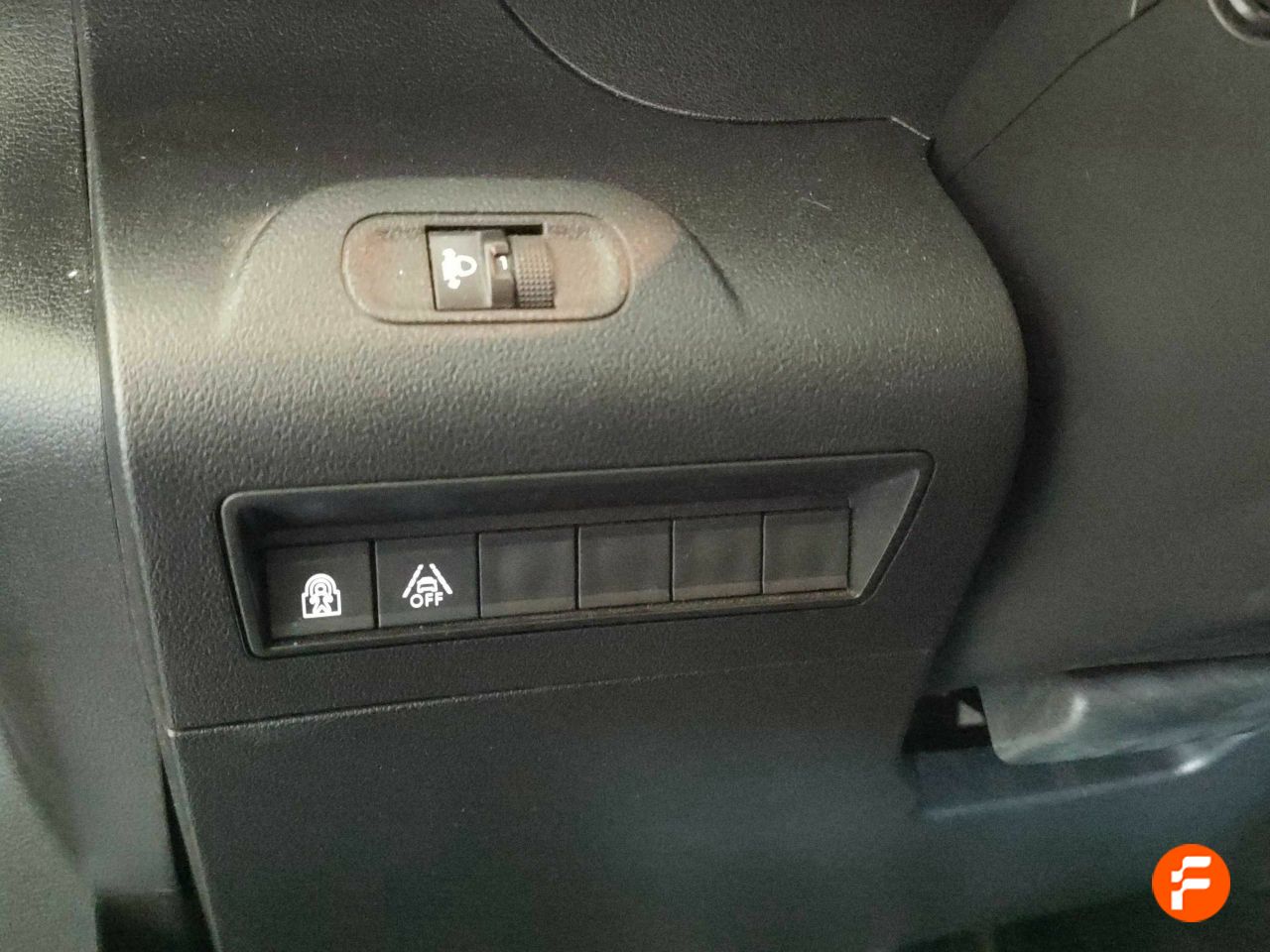 Foto Peugeot Rifter 19