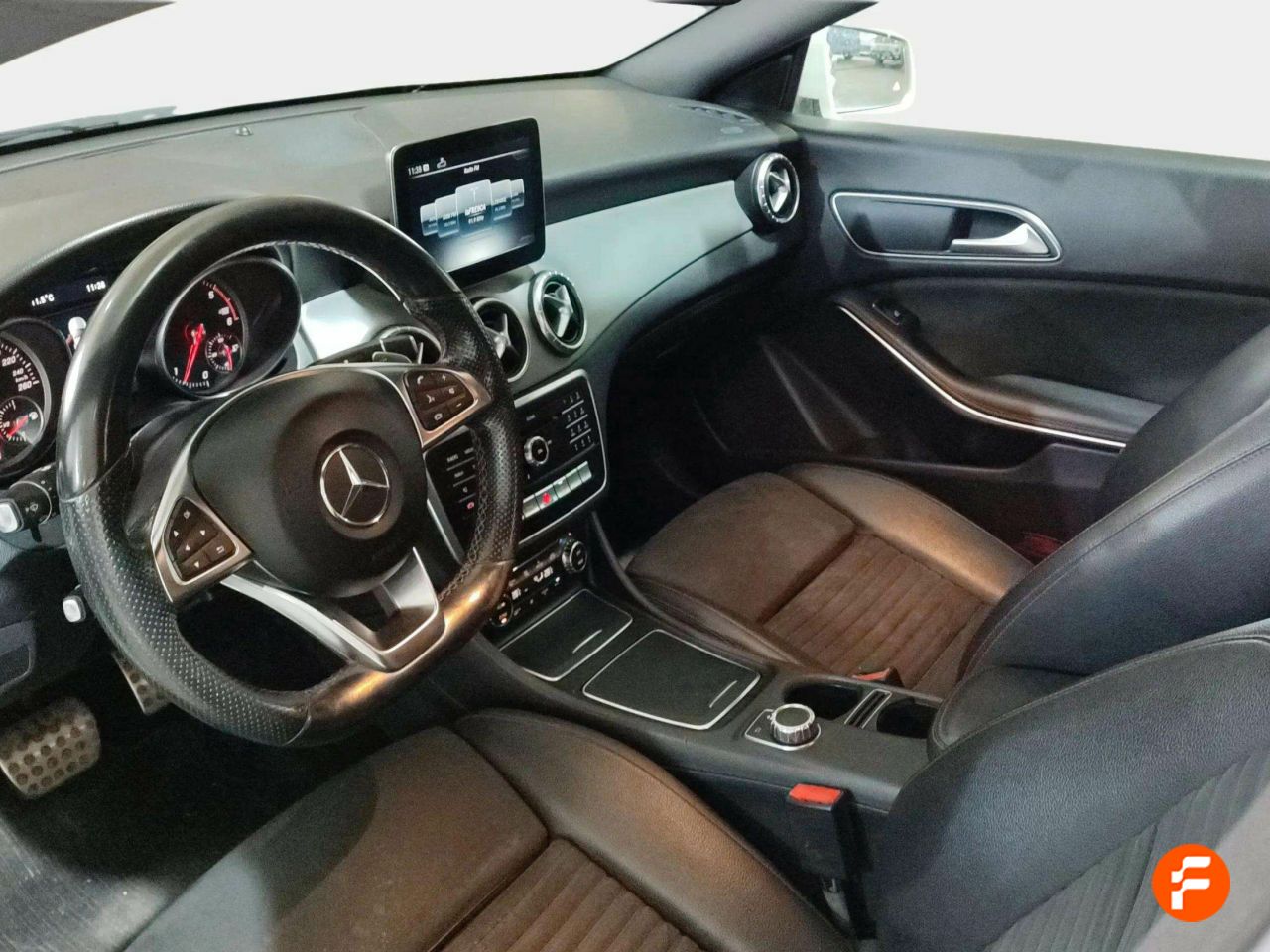 Foto Mercedes-Benz Clase CLA 7