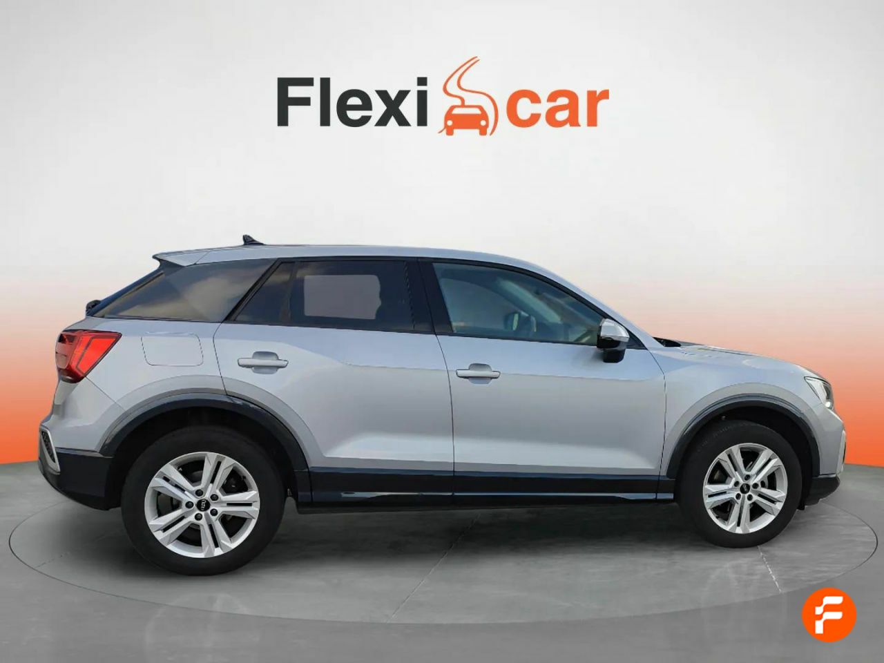 Foto Audi Q2 8