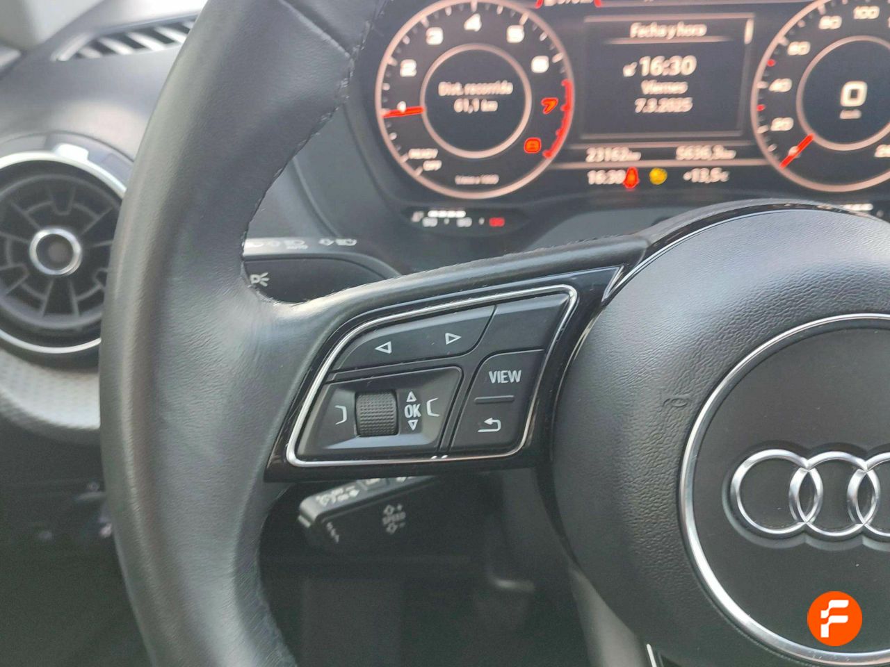 Foto Audi Q2 13