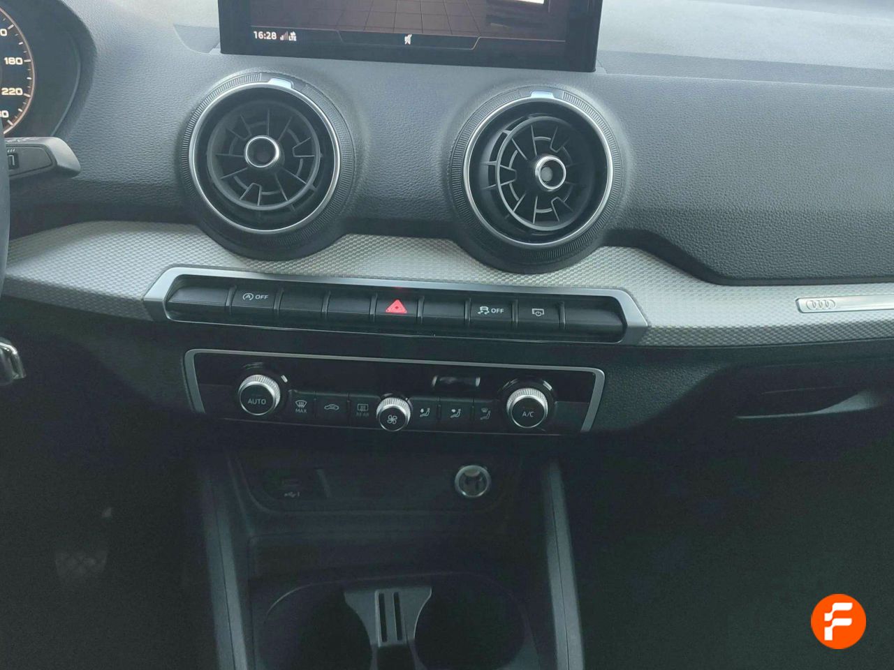 Foto Audi Q2 16