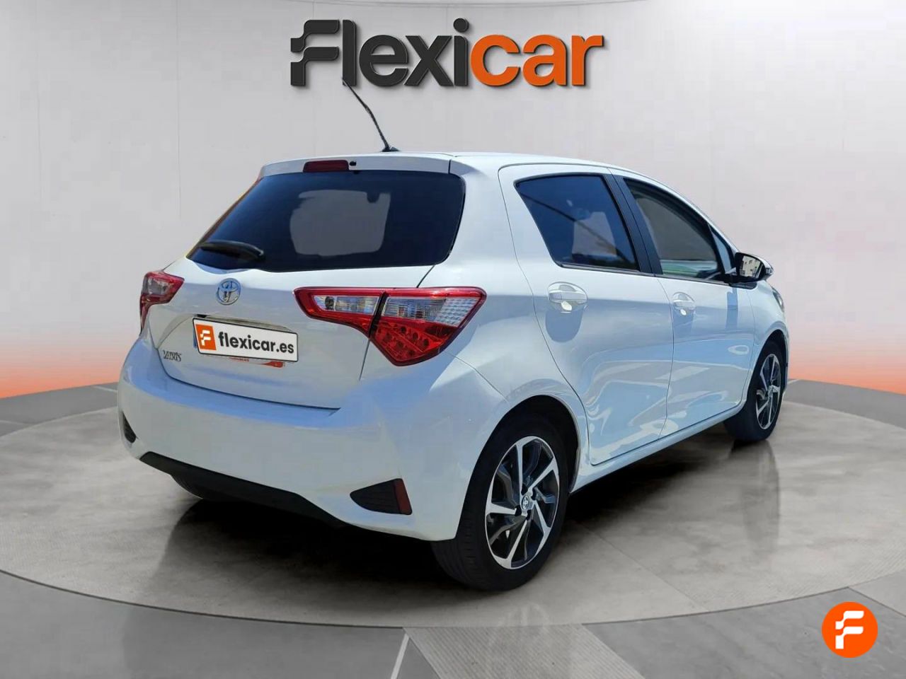 Foto Toyota Yaris 10
