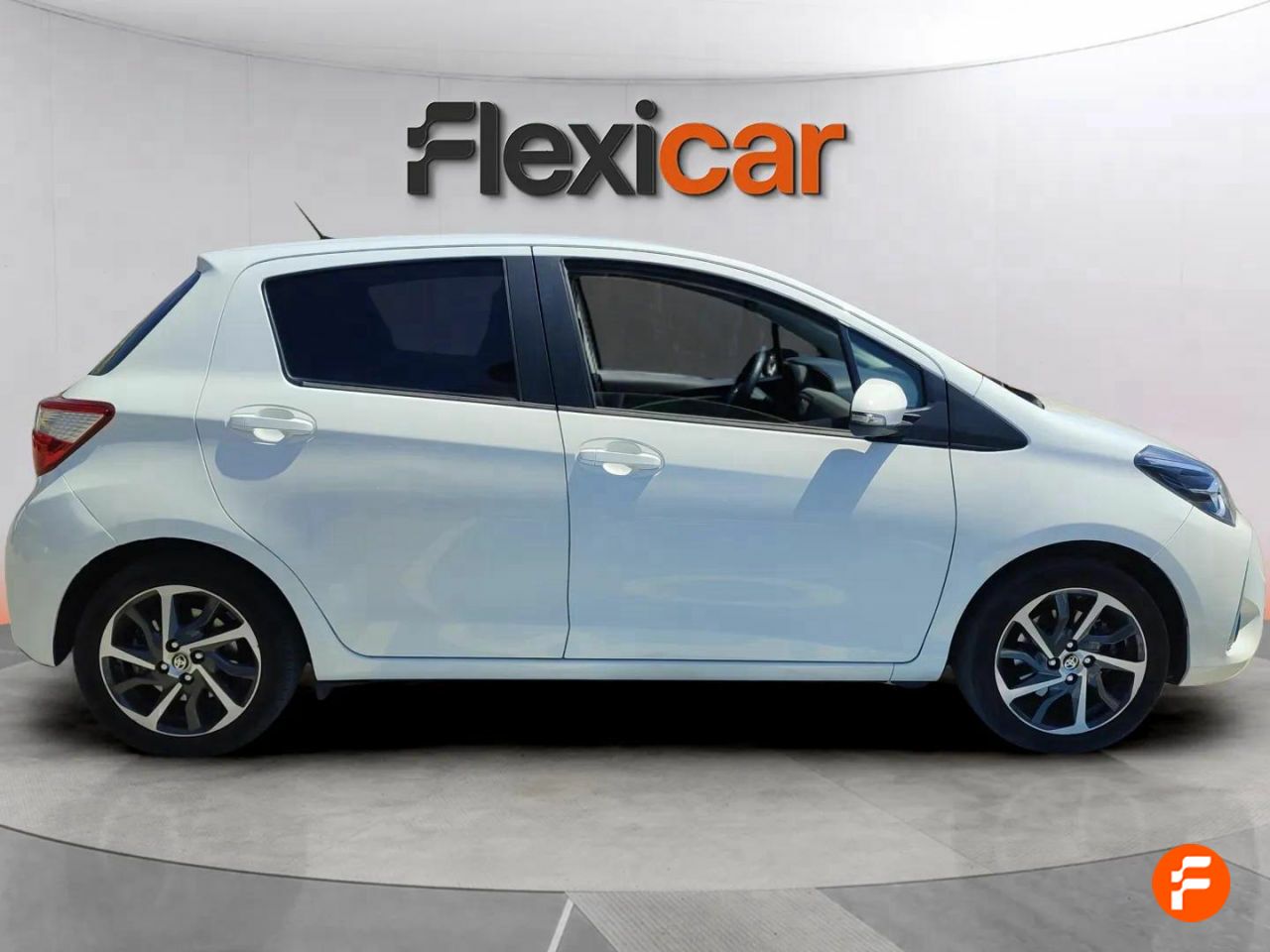 Foto Toyota Yaris 11