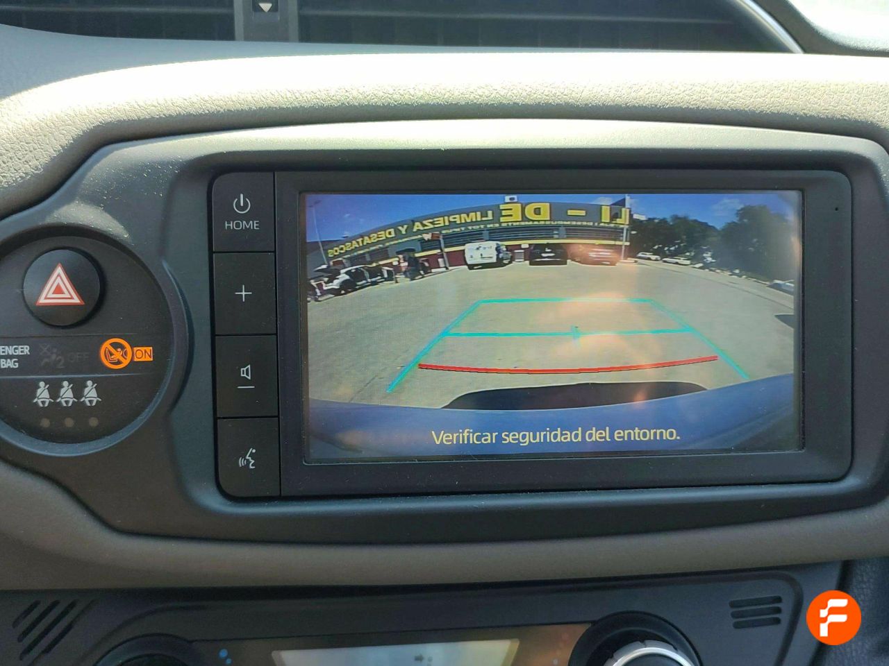 Foto Toyota Yaris 17