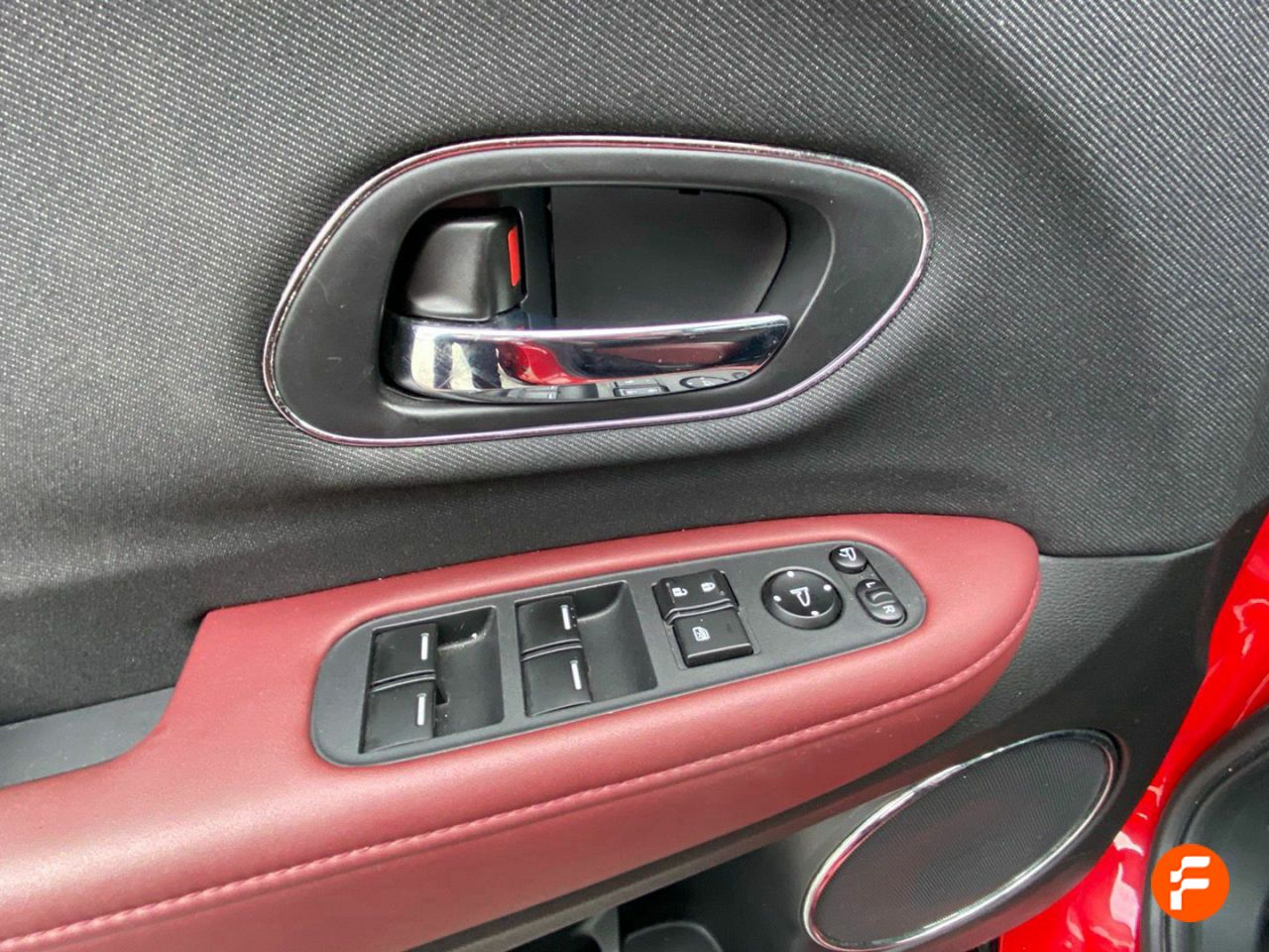 Foto Honda HR-V 16