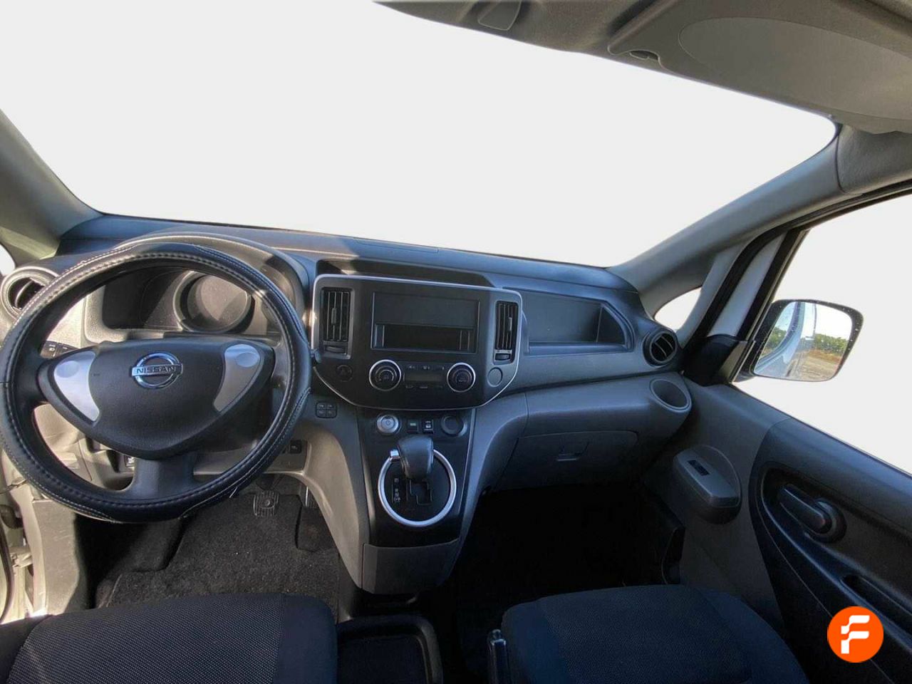 Foto Nissan e-NV200 10