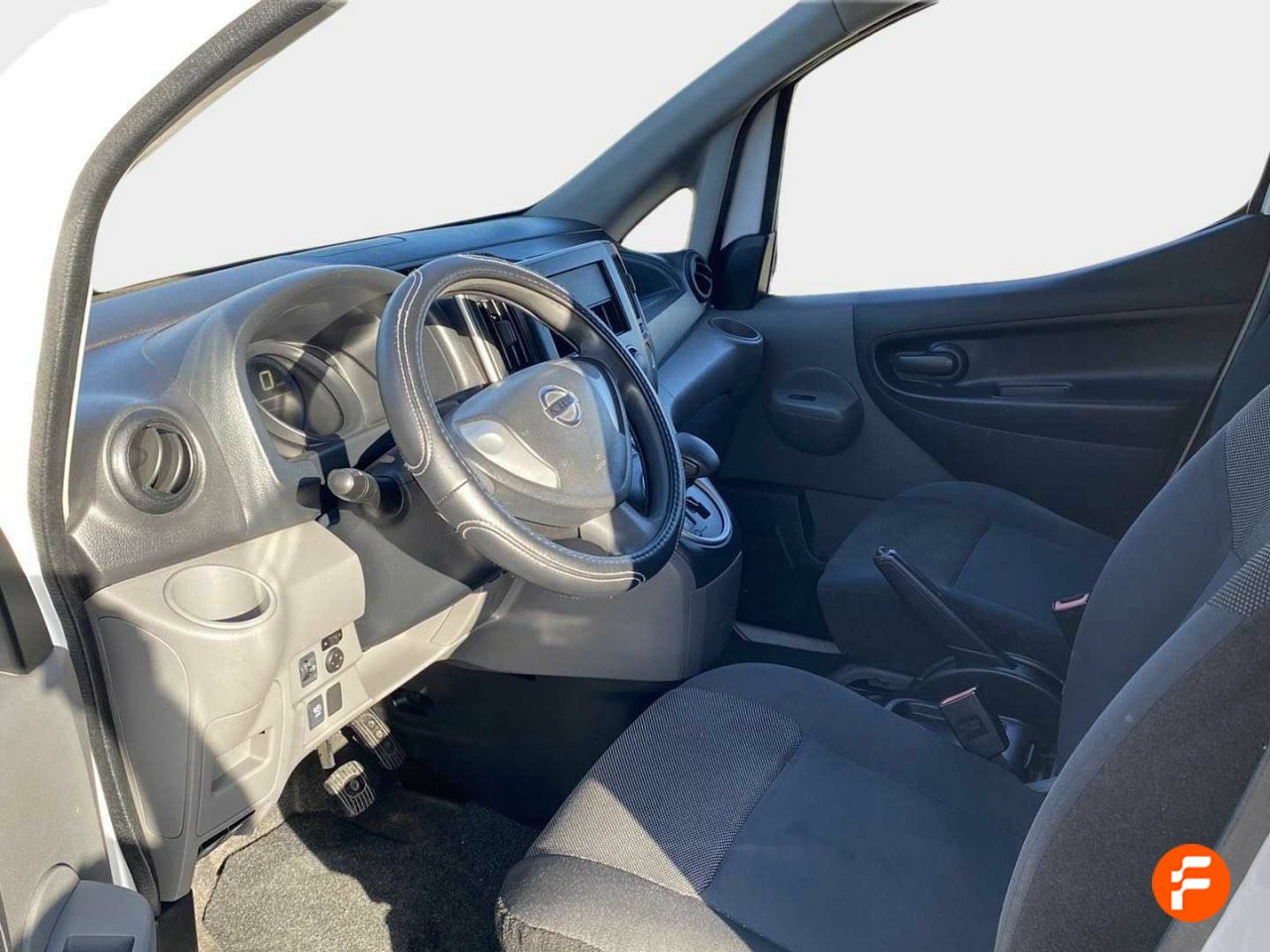 Foto Nissan e-NV200 14