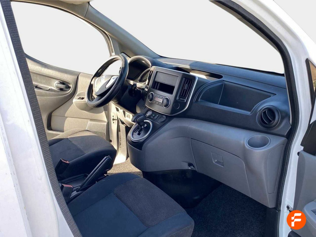 Foto Nissan e-NV200 15