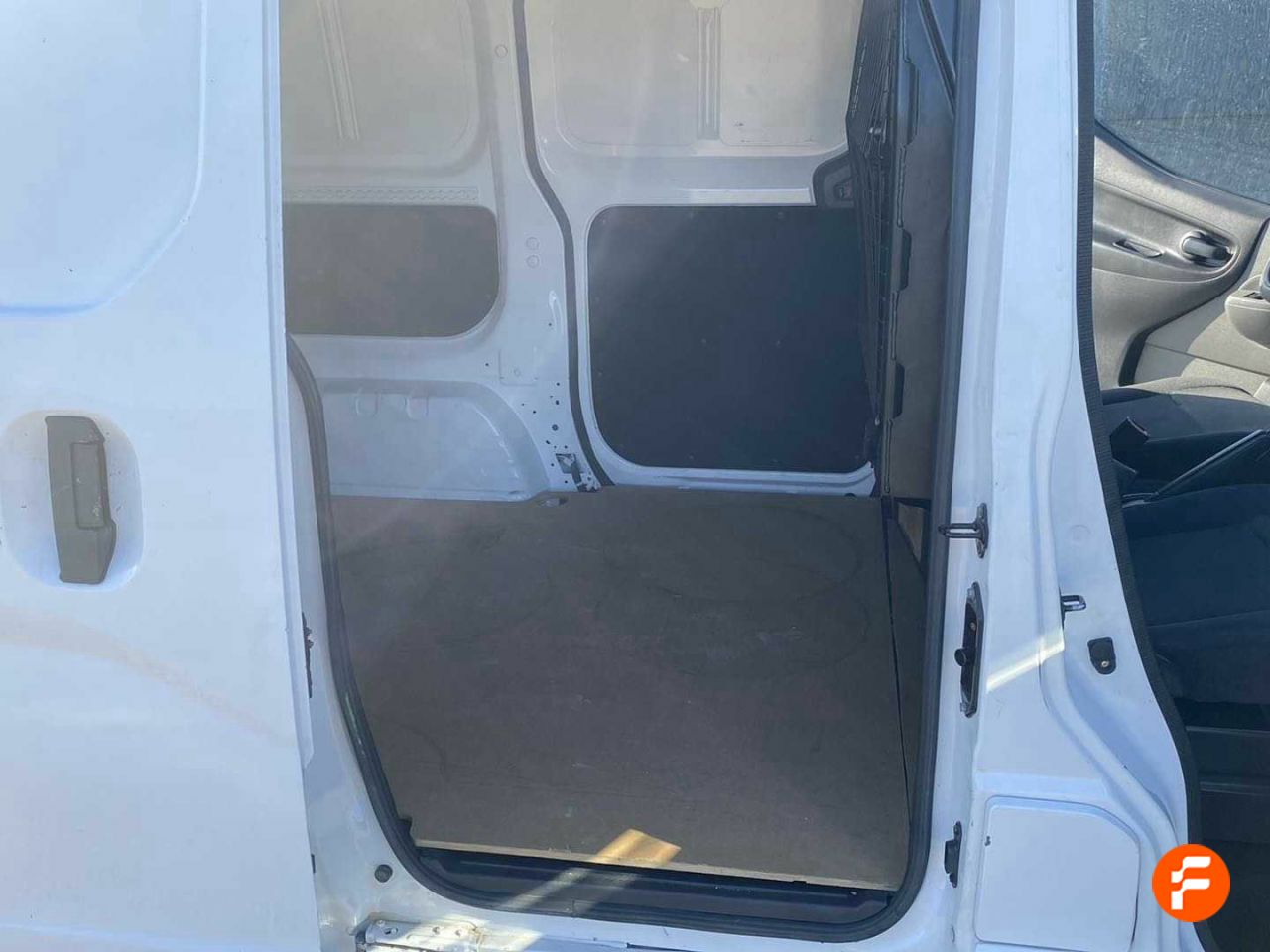 Foto Nissan e-NV200 16