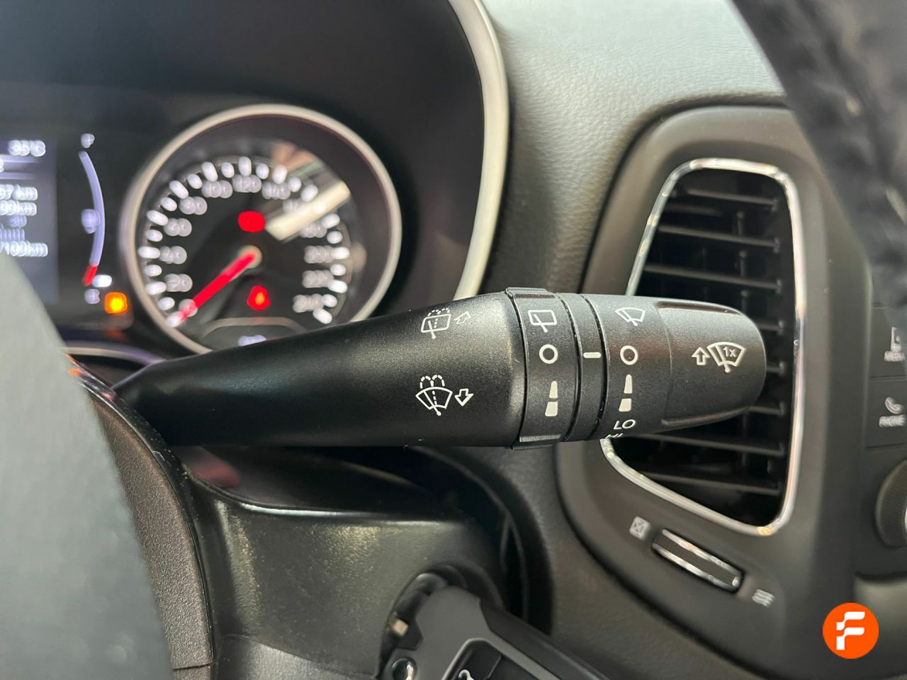 Foto Jeep Compass 16
