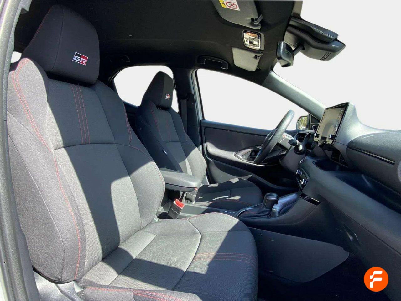 Foto Toyota Yaris 14