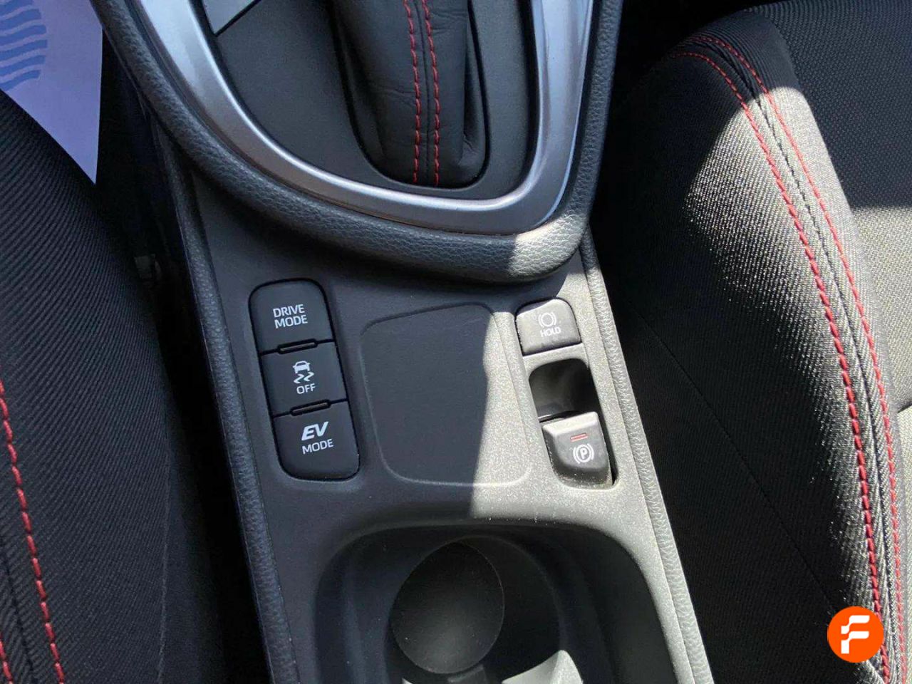 Foto Toyota Yaris 23