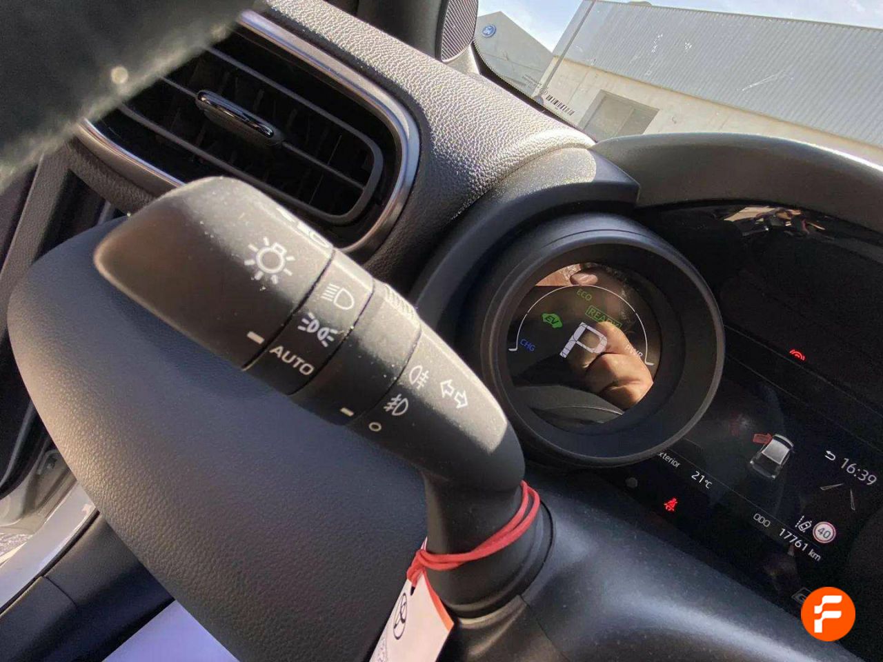 Foto Toyota Yaris 24