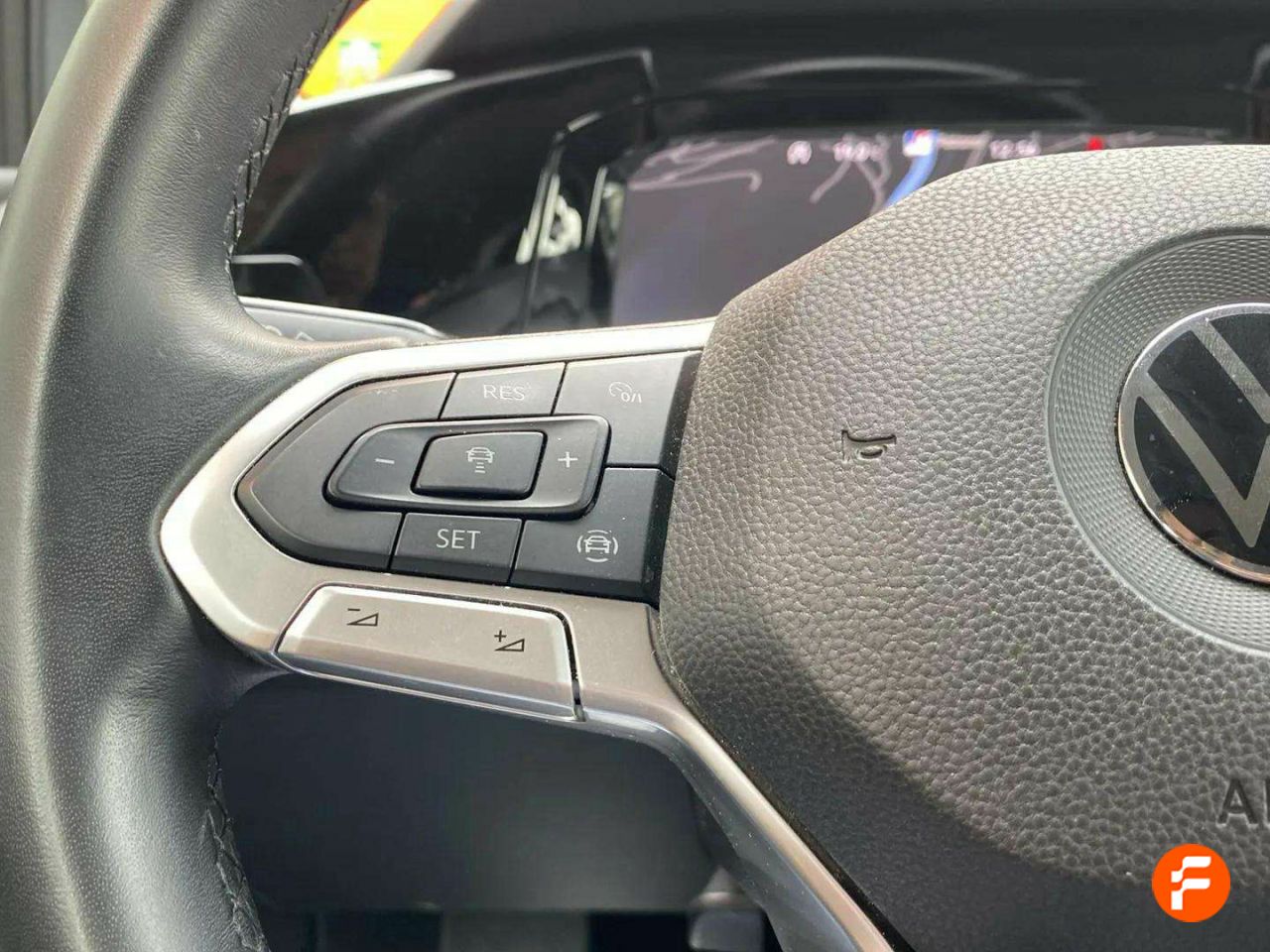 Foto Volkswagen Golf 15